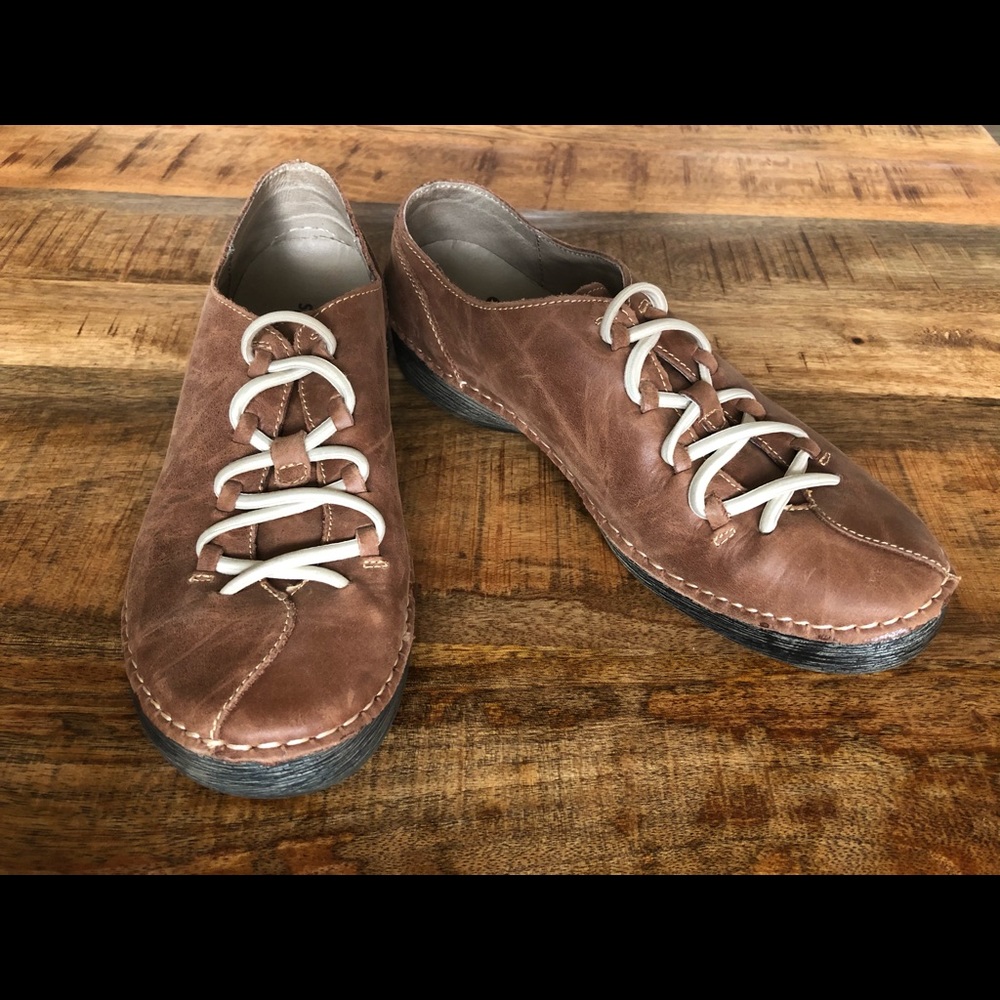 Spring Step Carhop brown nubuck leather